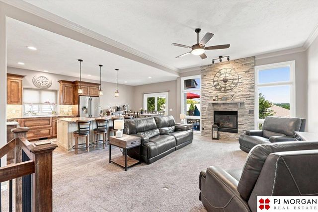 15446 Briar Street, Omaha, NE 68138