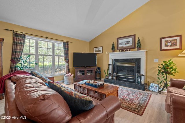 265 Longleaf Drive, West End, NC 27376