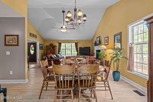 265 Longleaf Drive, West End, NC 27376