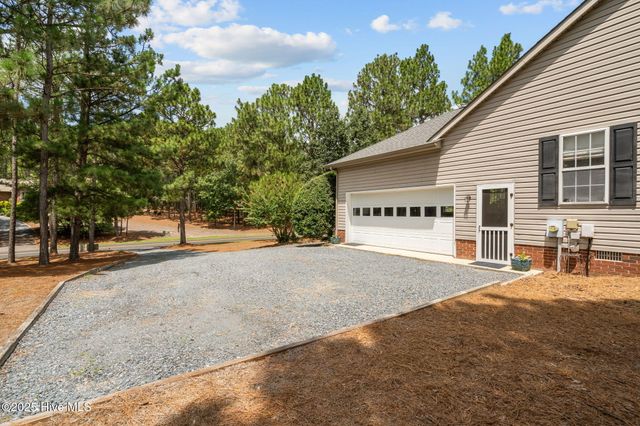 265 Longleaf Drive, West End, NC 27376