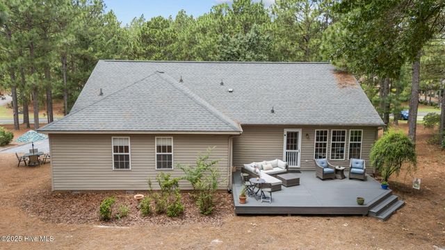 265 Longleaf Drive, West End, NC 27376