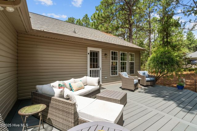 265 Longleaf Drive, West End, NC 27376