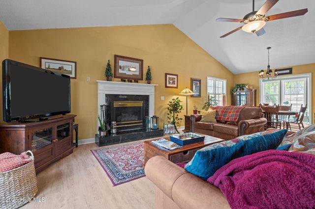 265 Longleaf Drive, West End, NC 27376