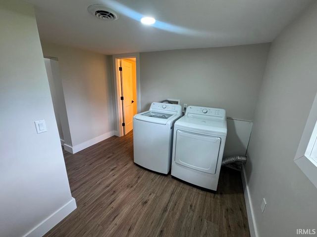 26051 Lakeview Drive, Elkhart, IN 46514