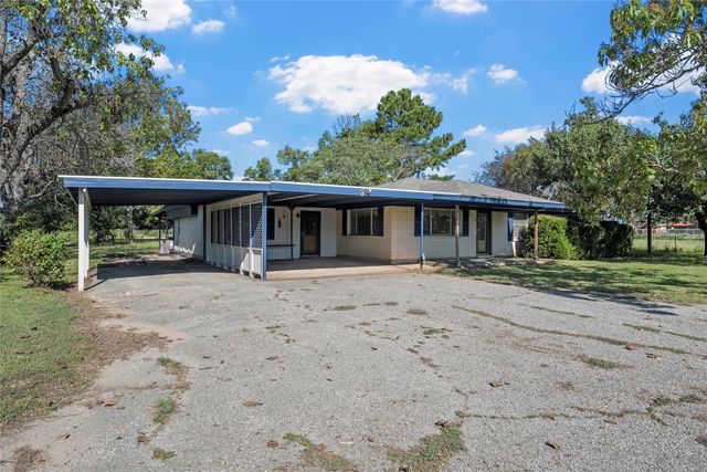 722 Fm 1366, Mexia, TX 76667