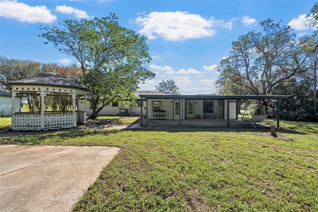 722 Fm 1366, Mexia, TX 76667