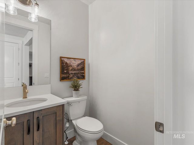 375 S Strut Way, Boise, ID 83716