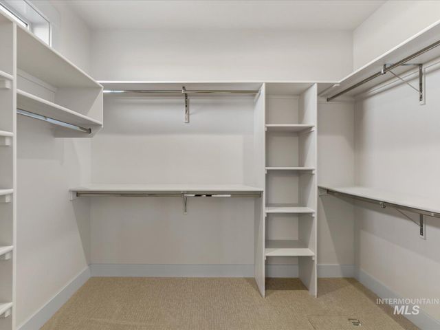 375 S Strut Way, Boise, ID 83716