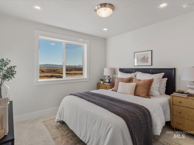 375 S Strut Way, Boise, ID 83716