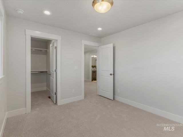 375 S Strut Way, Boise, ID 83716