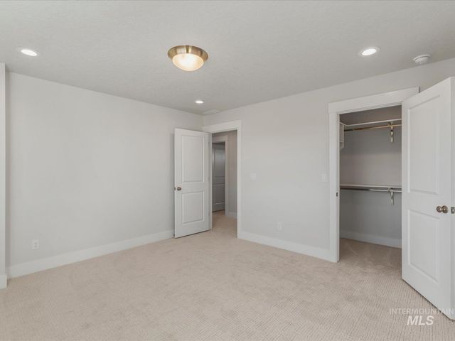 375 S Strut Way, Boise, ID 83716