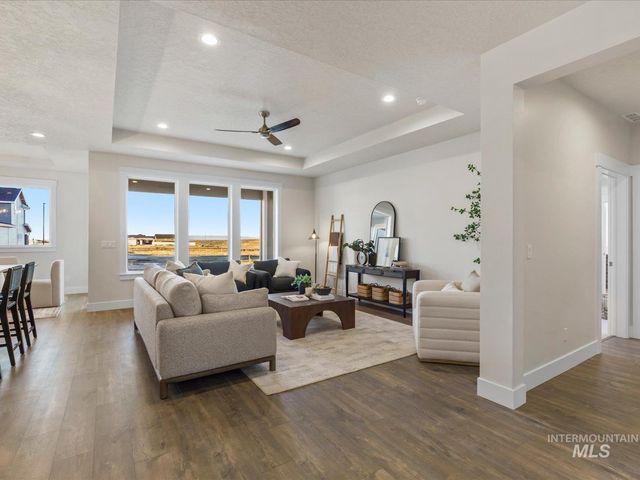 375 S Strut Way, Boise, ID 83716