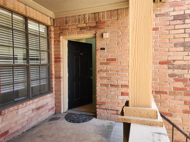 2255 Braeswood Park Drive 272, Houston, TX 77030