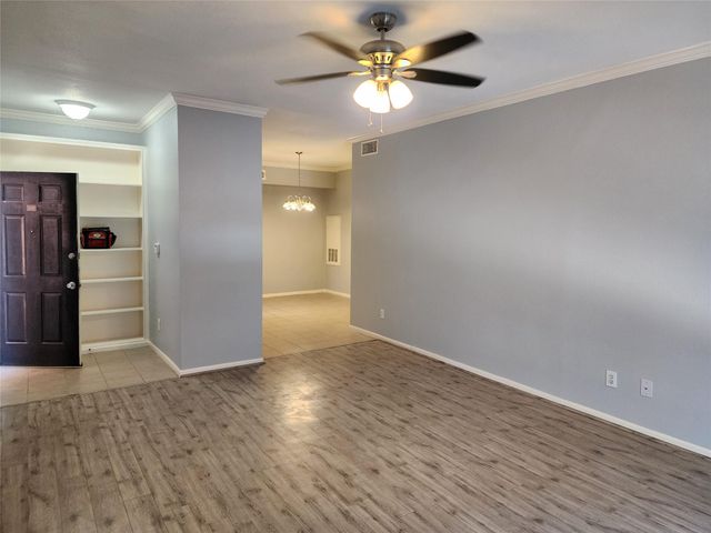 2255 Braeswood Park Drive 272, Houston, TX 77030