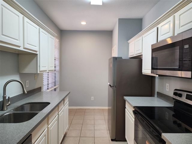 2255 Braeswood Park Drive 272, Houston, TX 77030