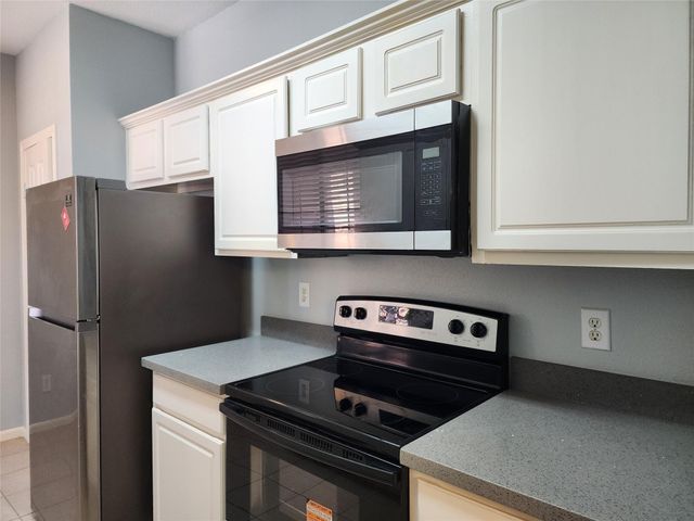 2255 Braeswood Park Drive 272, Houston, TX 77030