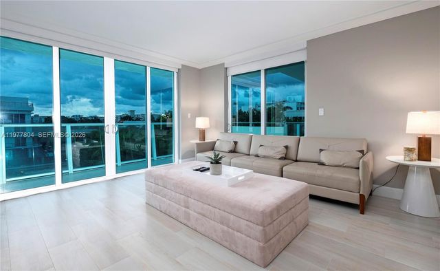 1150 101st St 403, Bay Harbor Islands, FL 33154