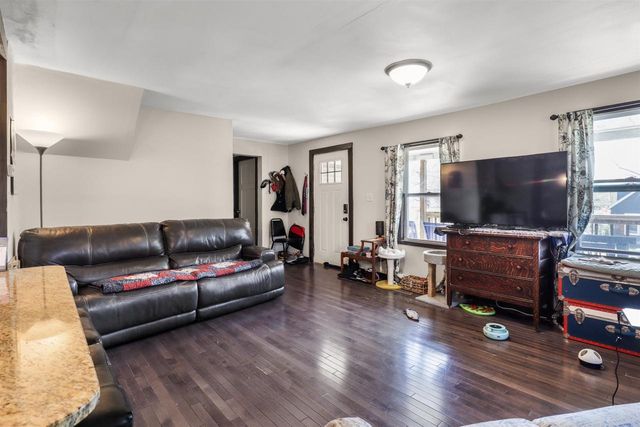 312 8th Avenue, Baraboo, WI 53913