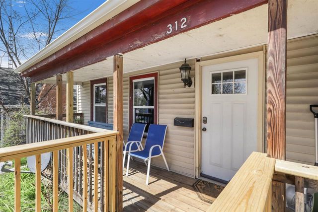 312 8th Avenue, Baraboo, WI 53913