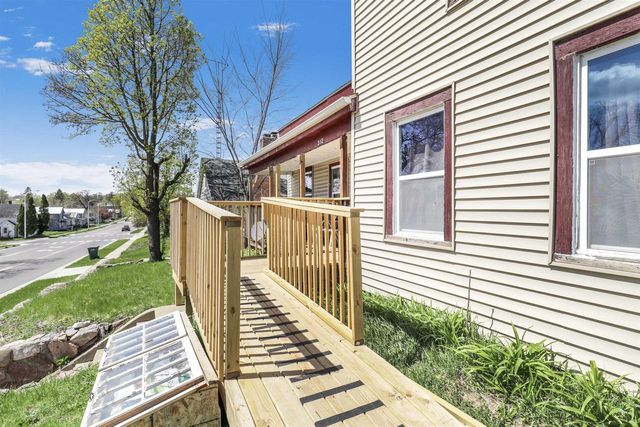312 8th Avenue, Baraboo, WI 53913