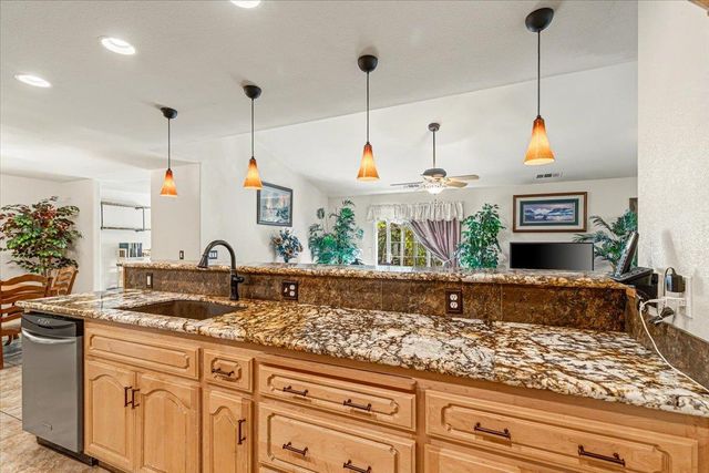 5593 Baldwin St, Valley Springs, CA 95252