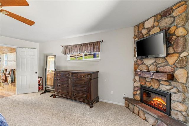 5593 Baldwin St, Valley Springs, CA 95252