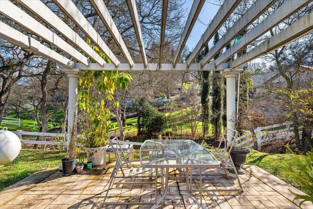 5593 Baldwin St, Valley Springs, CA 95252