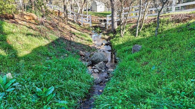 5593 Baldwin St, Valley Springs, CA 95252