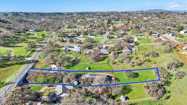 5593 Baldwin St, Valley Springs, CA 95252