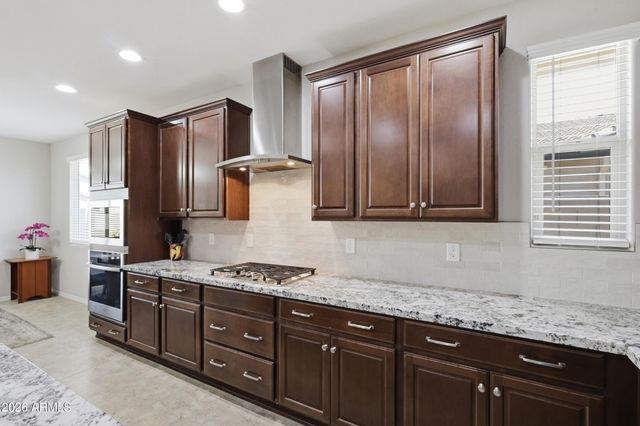 10556 E TEXAS Avenue, Mesa, AZ 85212