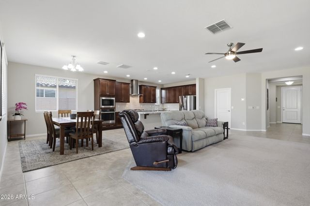 10556 E TEXAS Avenue, Mesa, AZ 85212