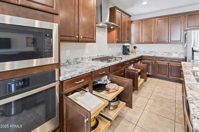 10556 E TEXAS Avenue, Mesa, AZ 85212