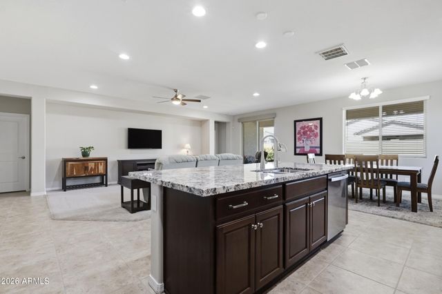 10556 E TEXAS Avenue, Mesa, AZ 85212