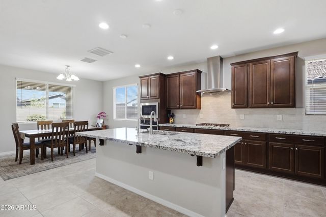 10556 E TEXAS Avenue, Mesa, AZ 85212