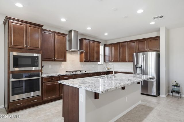 10556 E TEXAS Avenue, Mesa, AZ 85212