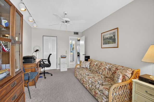 4022 Lincoln B, Boca Raton, FL 33434