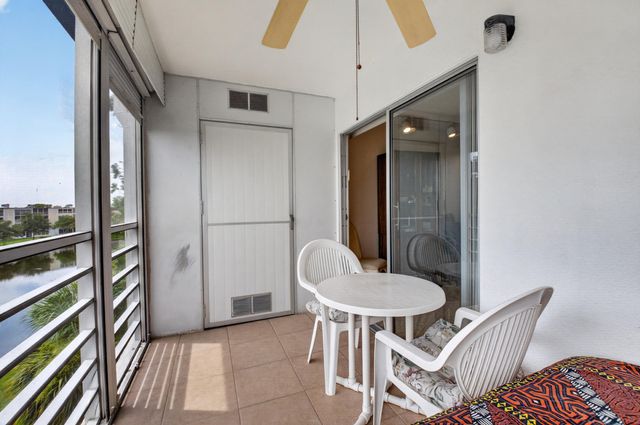 4022 Lincoln B, Boca Raton, FL 33434