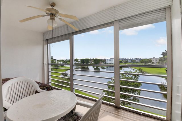 4022 Lincoln B, Boca Raton, FL 33434