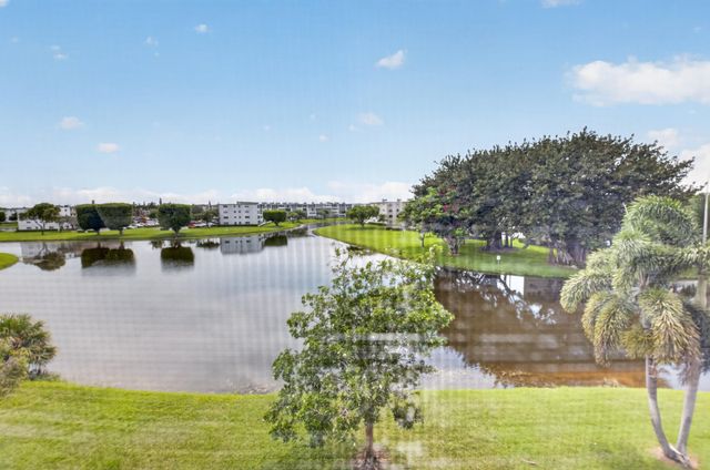 4022 Lincoln B, Boca Raton, FL 33434
