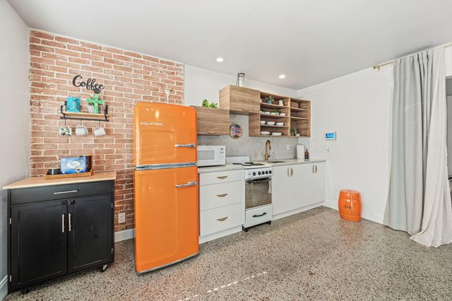 430 N K Street, Lake Worth Beach, FL 33460