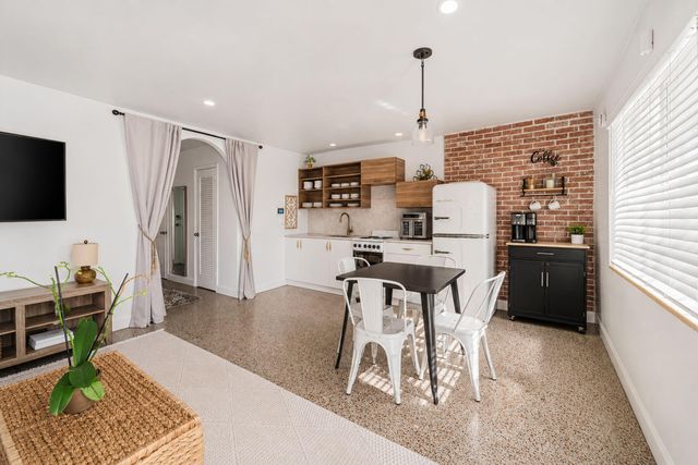 430 N K Street, Lake Worth Beach, FL 33460