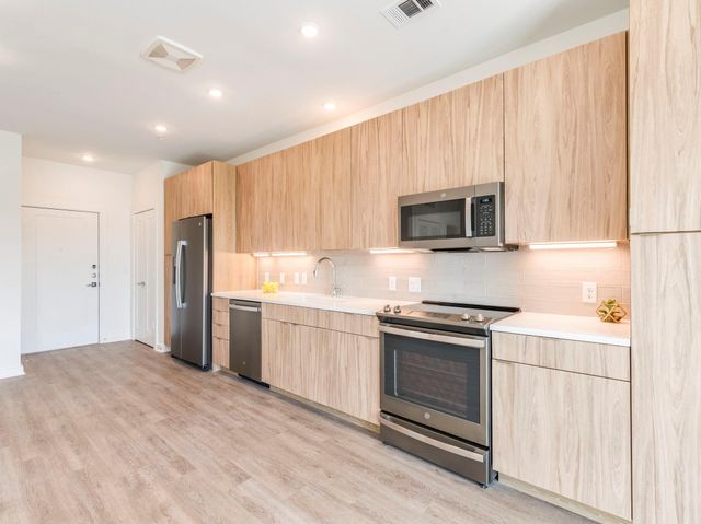 4802 S Congress Ave 310, Austin, TX 78745