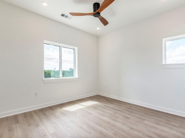 4802 S Congress Ave 310, Austin, TX 78745