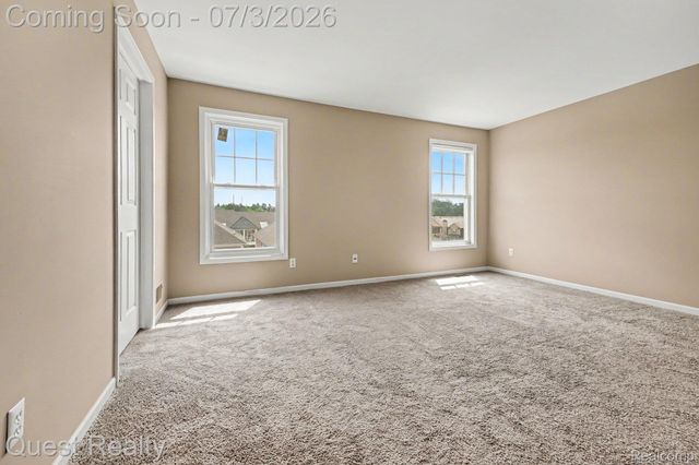 168 Amys Walk Walk, Auburn Hills, MI 48326