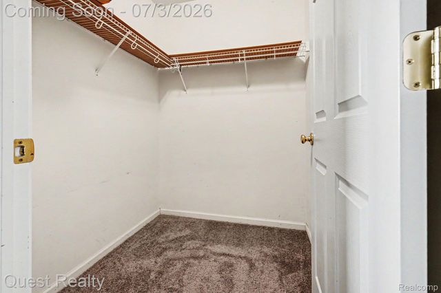 168 Amys Walk Walk, Auburn Hills, MI 48326