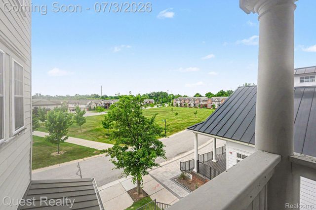 168 Amys Walk Walk, Auburn Hills, MI 48326