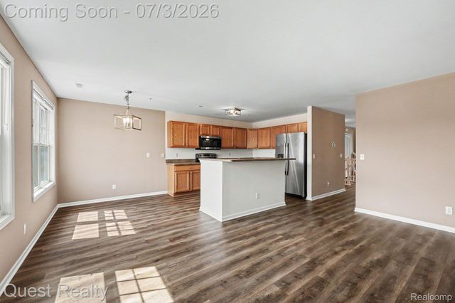 168 Amys Walk Walk, Auburn Hills, MI 48326