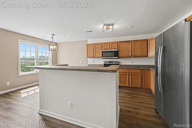 168 Amys Walk Walk, Auburn Hills, MI 48326
