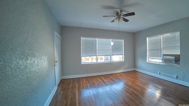 252 Natalen, San Antonio, TX 78209