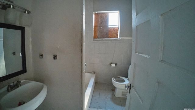 252 Natalen, San Antonio, TX 78209